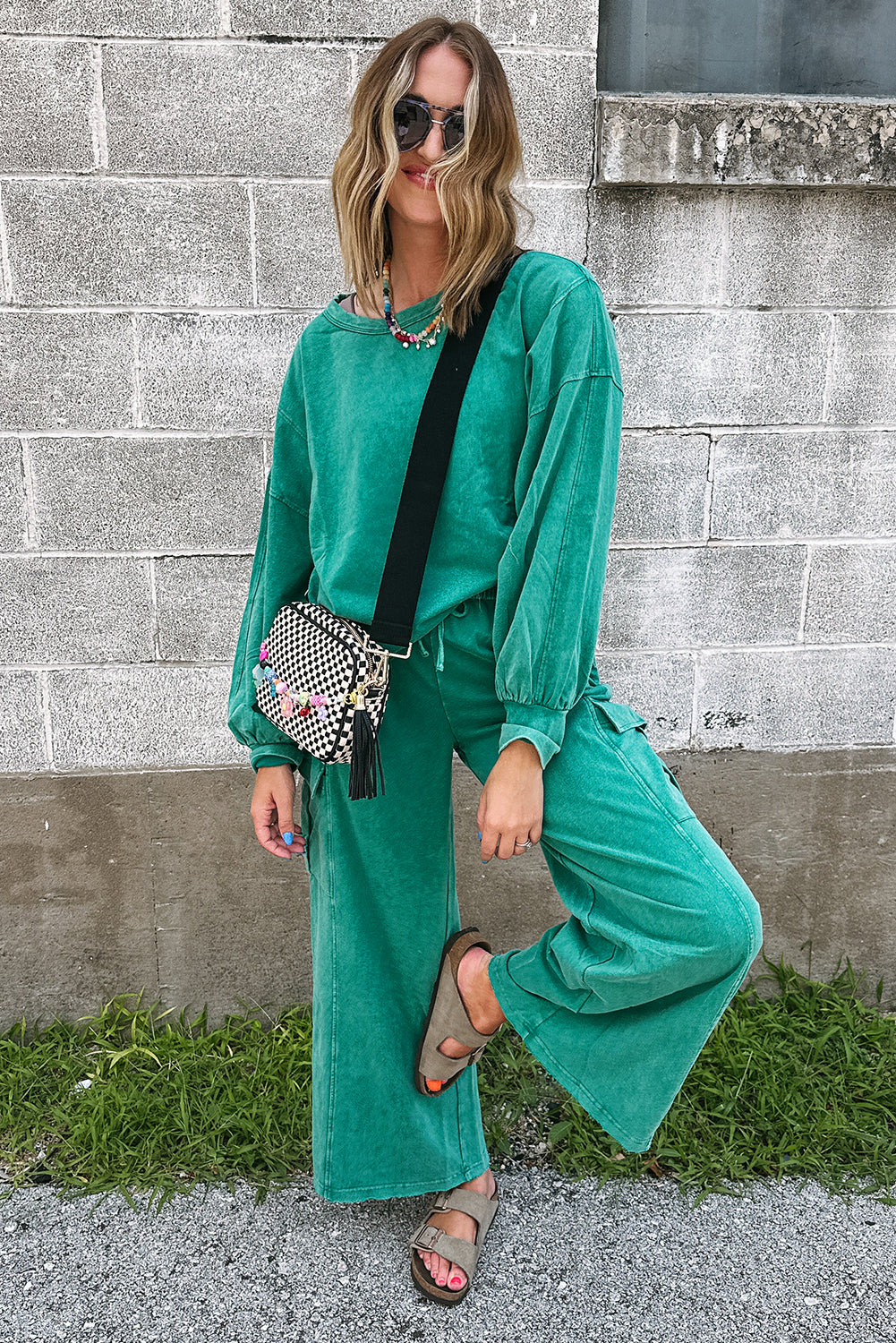 Ensemble pull-over et pantalon cargo couleur unie délavé minéral Lapis