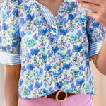 Chemisier à manches courtes et col à rayures et imprimé floral bleu ciel