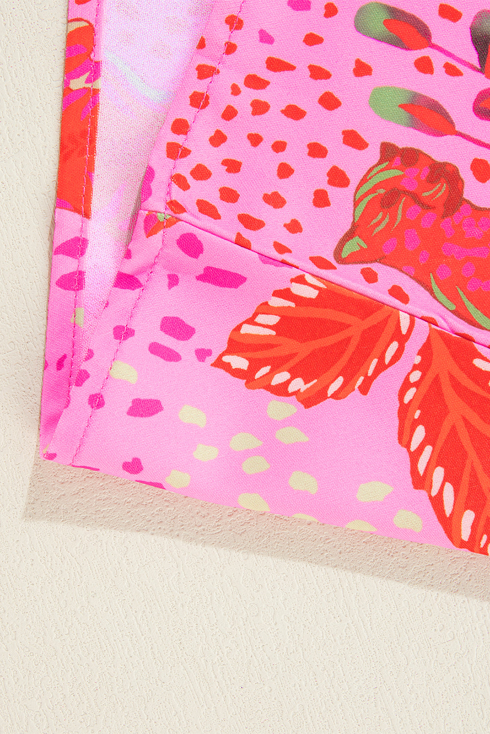 Chemisier à col en V et imprimé floral Rose Jungle