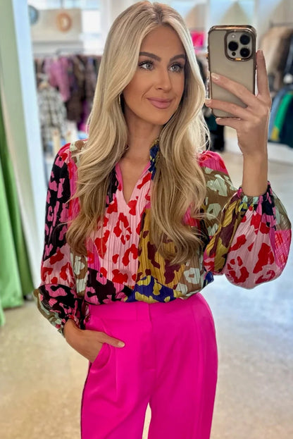 Chemisier plissé à imprimé patchwork léopard rose