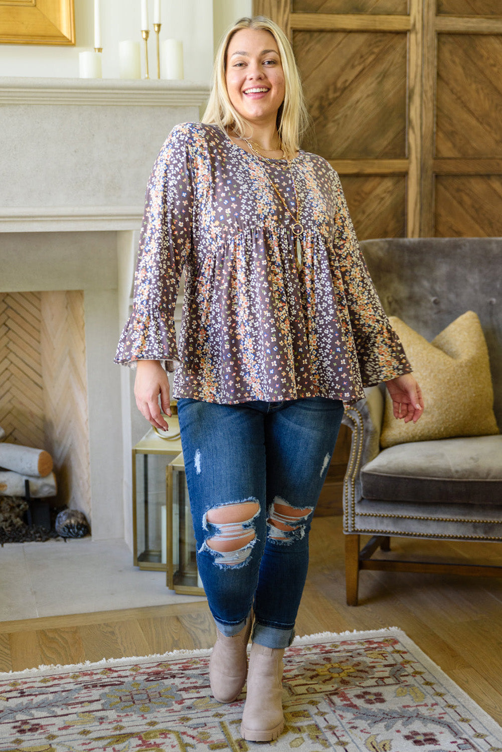 Blusa babydoll con cuello redondo y estampado floral de talla grande 