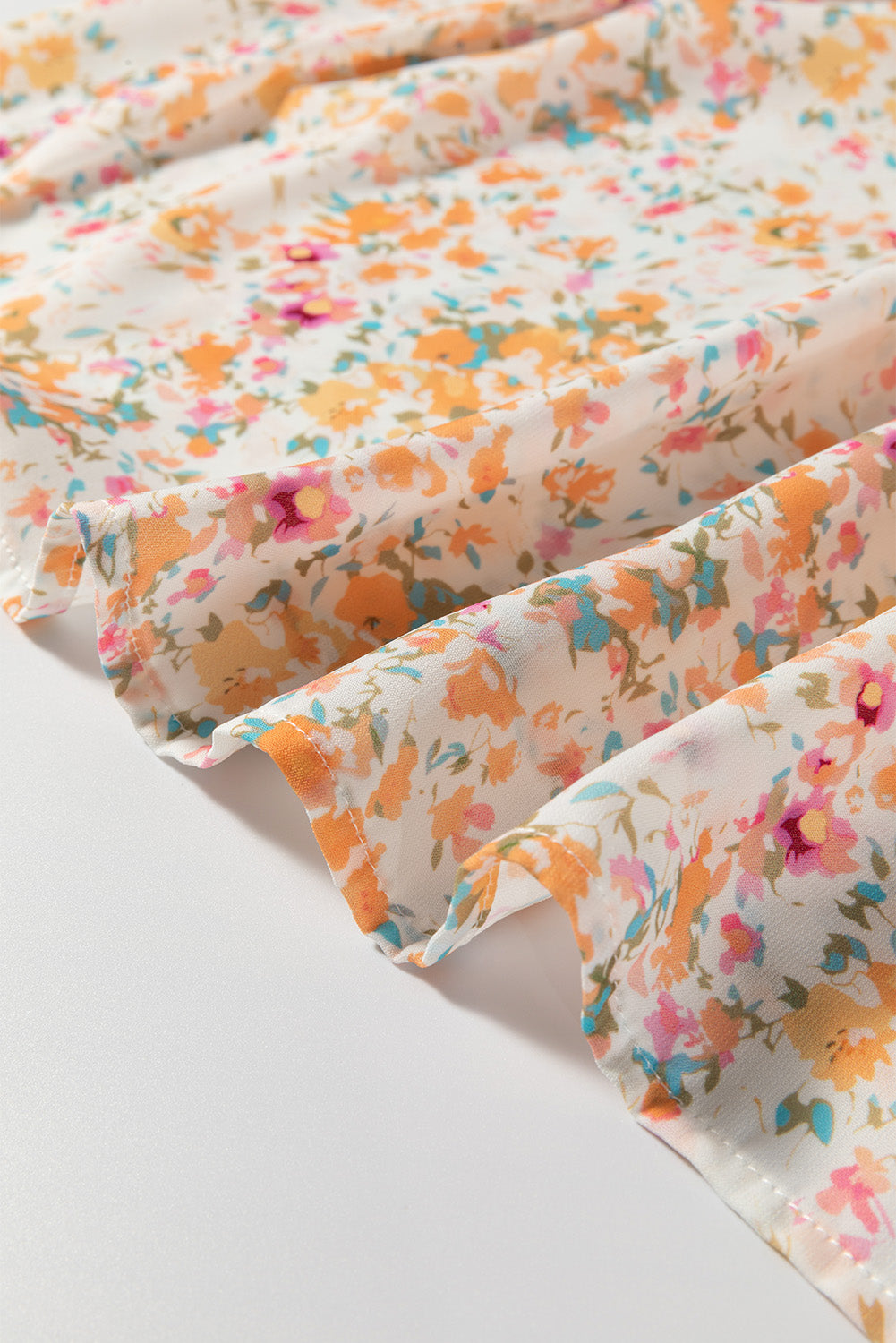 Mini-robe jaune style bohème à fleurs, col en V, volants, taille empire, manches longues