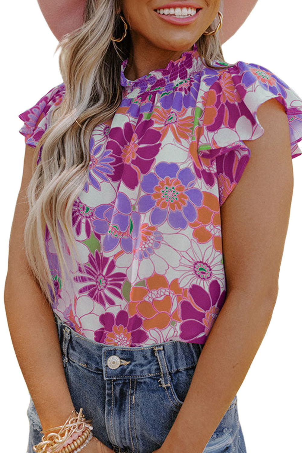 Top floral con mangas acampanadas y cuello levantado multicolor