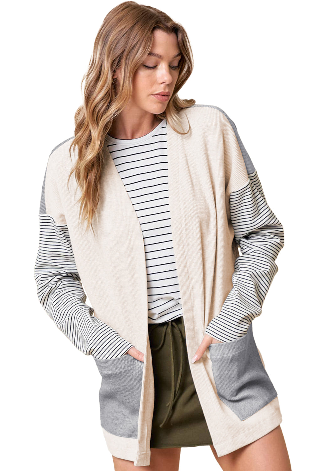Cardigan ouvert à rayures noires et patchwork avec poche