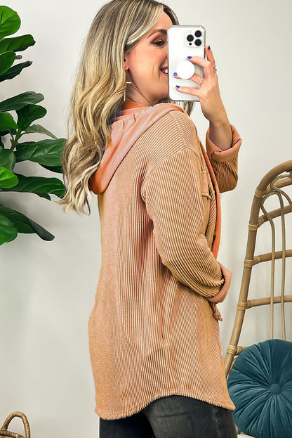 Veste-chemise côtelée à capuche et poches à rabat en patchwork abricot 