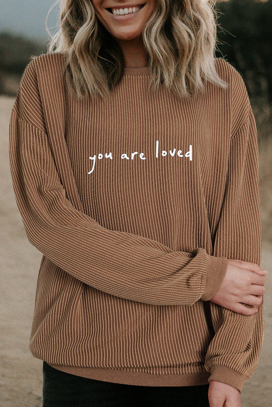 Sweat-shirt kaki en velours côtelé imprimé « You Are Loved » 
