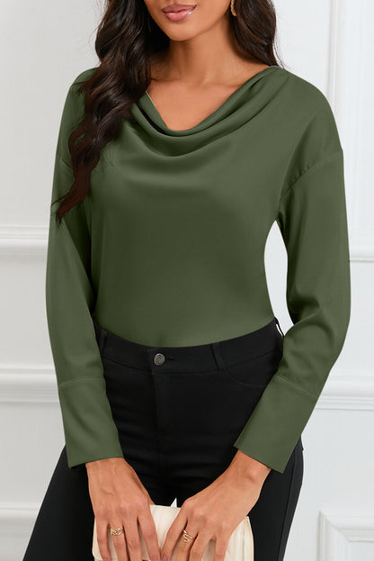 Blusa elegante de manga larga con cuello vuelto negro