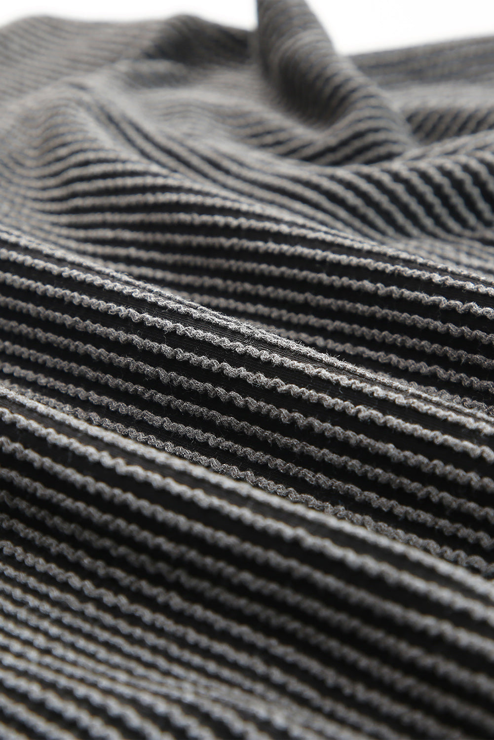 Haut gris en tricot côtelé à épaules dénudées et manches ballon 