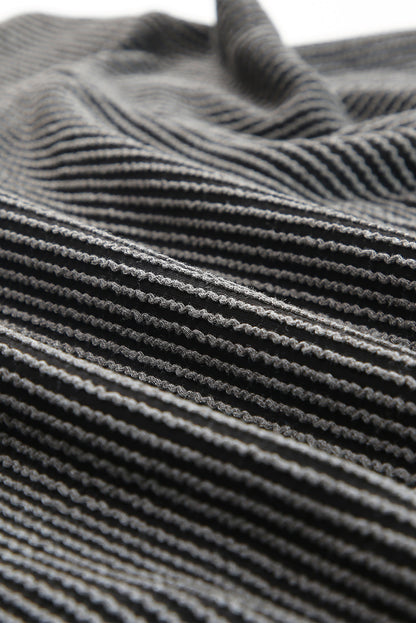 Haut gris en tricot côtelé à épaules dénudées et manches ballon 