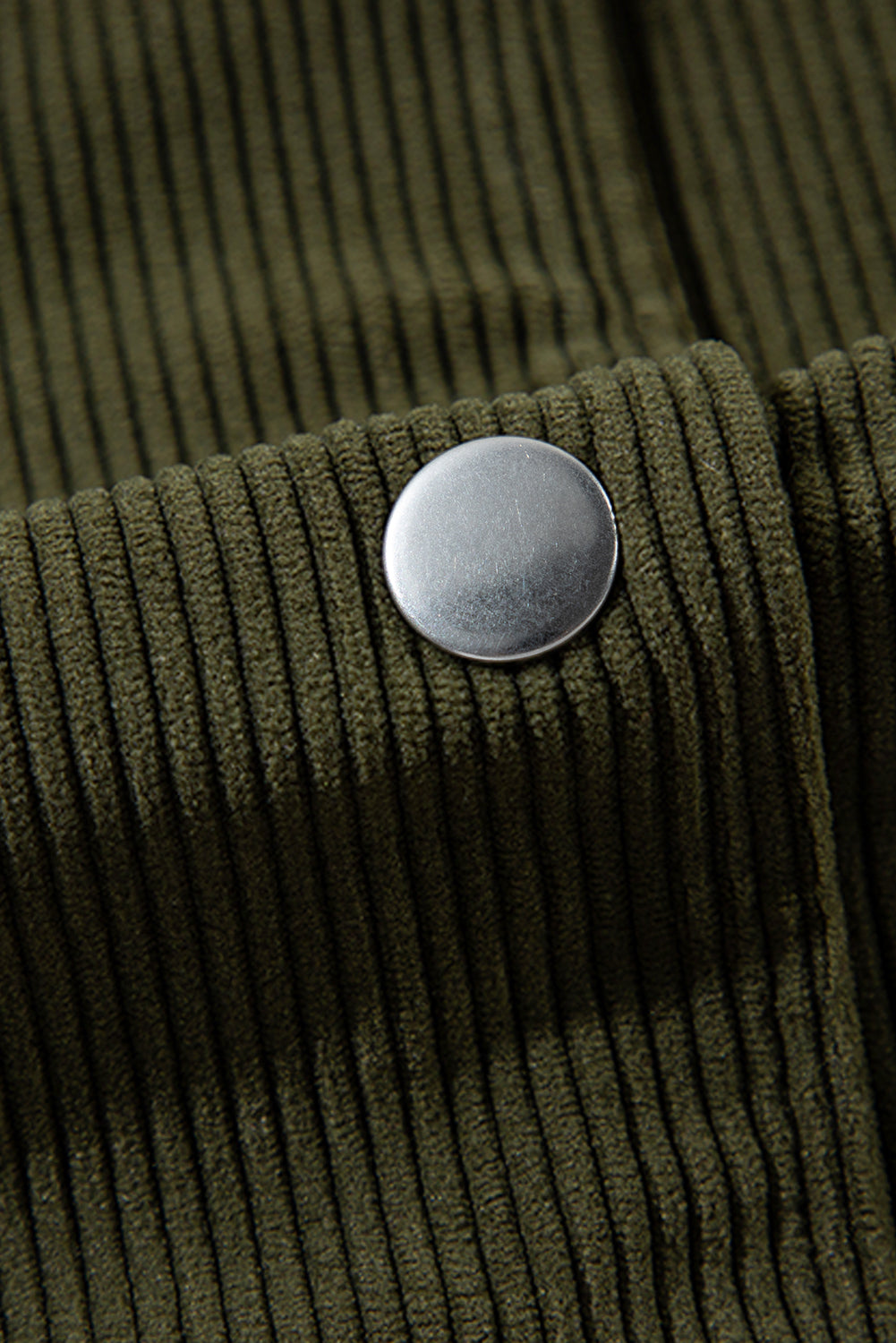 Blouson aviateur boutonné en velours côtelé vert brume avec patchwork