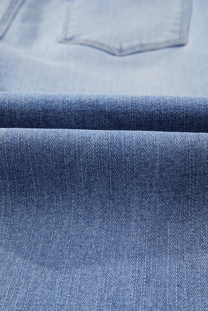 Jean évasé taille haute à ourlet brut et délavage minéral Beau Blue