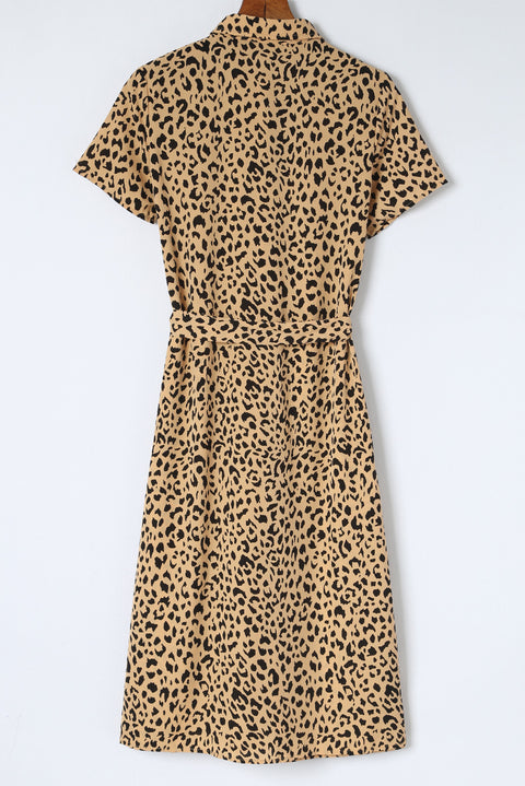Vestido midi con abertura y cuello vuelto de leopardo color caqui 