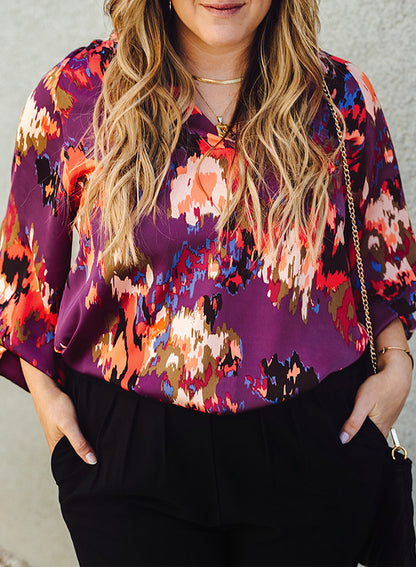 Blusa con mangas abullonadas y cuello en V con estampado de grafiti 