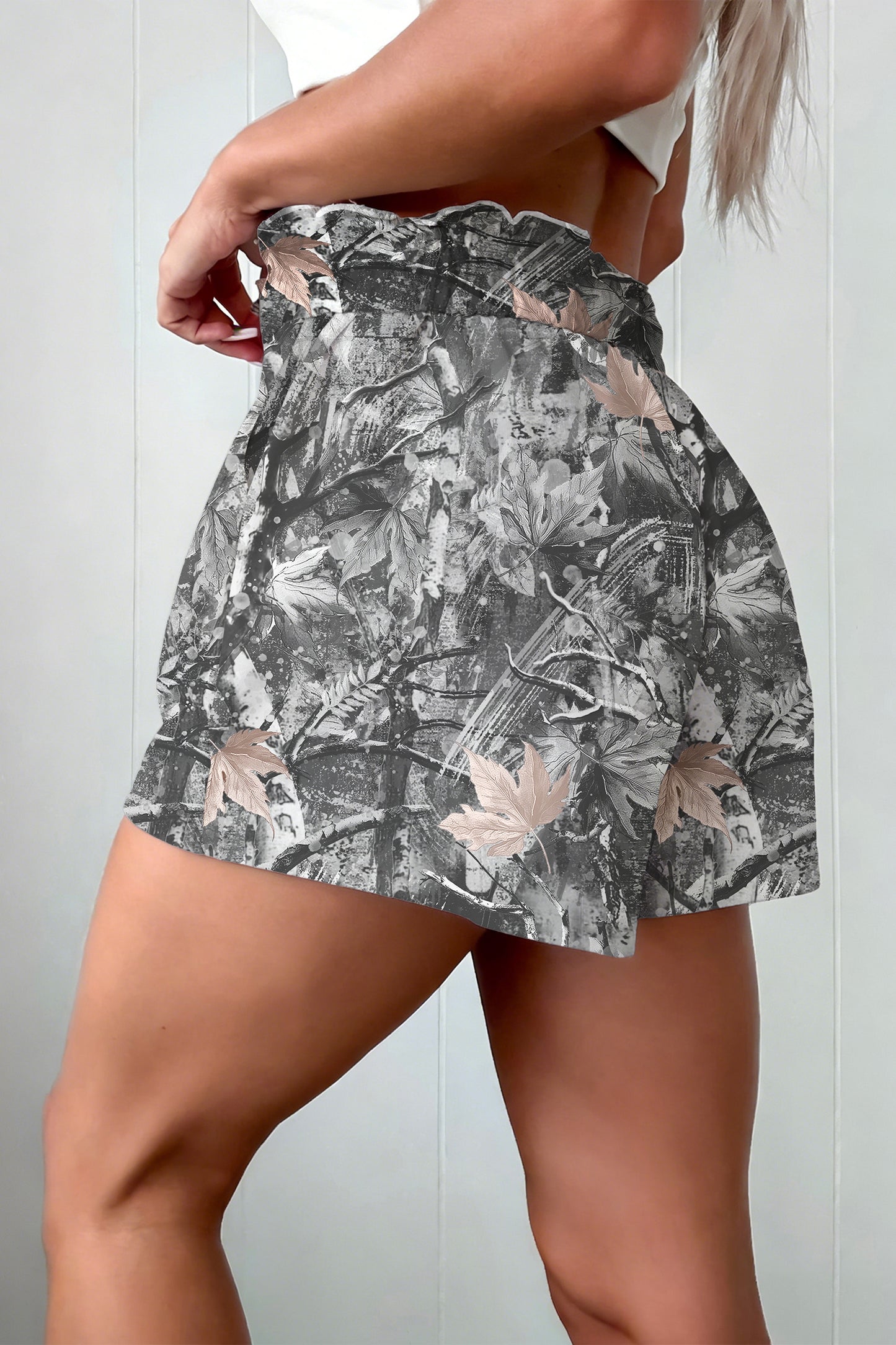 Gray Abstract Maple Leaf Printed Tie Elastic Waist Shorts