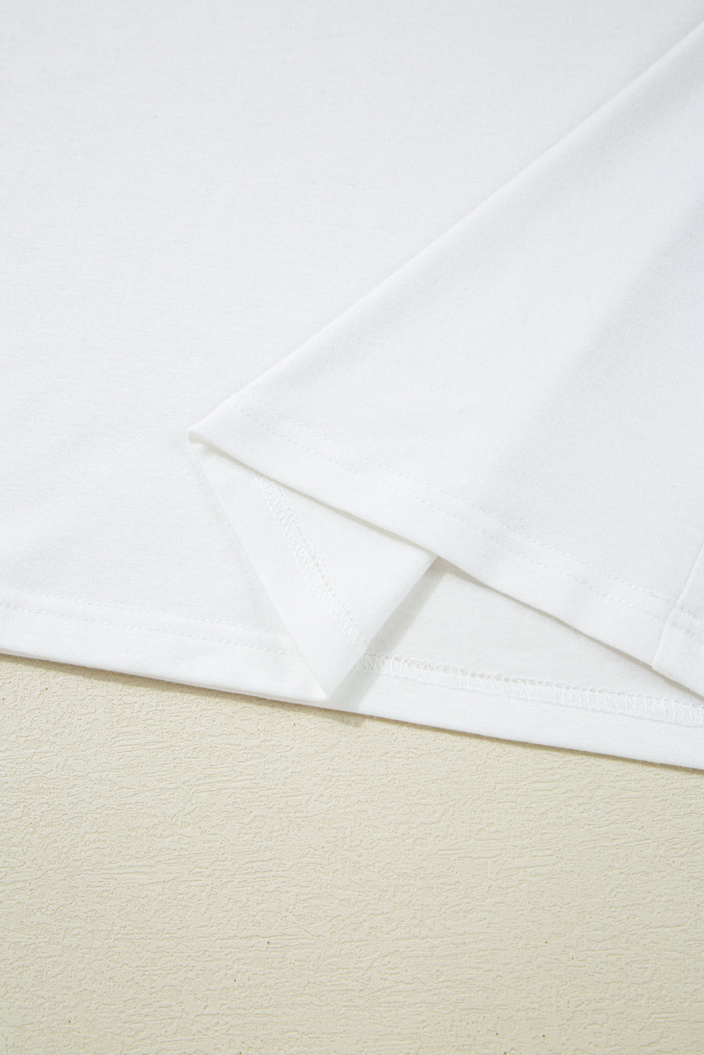 T-shirt ras du cou à rayures et sequins blancs style patchwork Mardi Gras