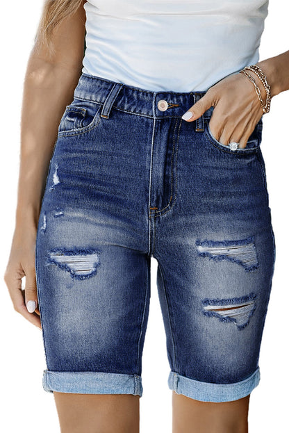 Short bermuda en jean effet vieilli et retroussé 