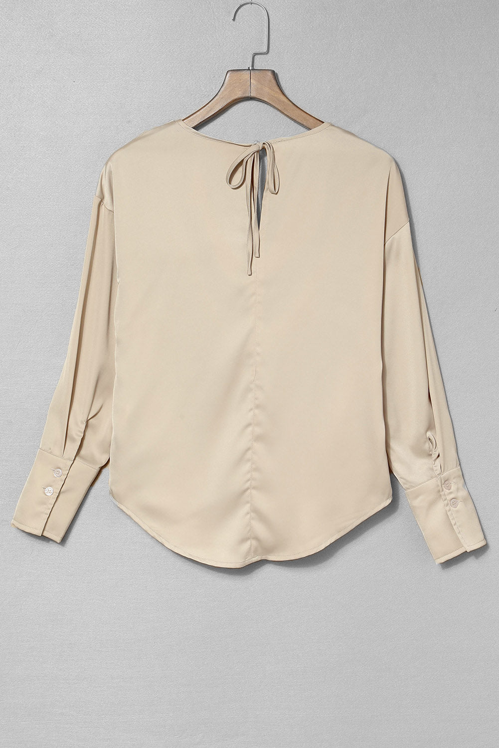 Blusa elegante de manga larga con cuello vuelto negro