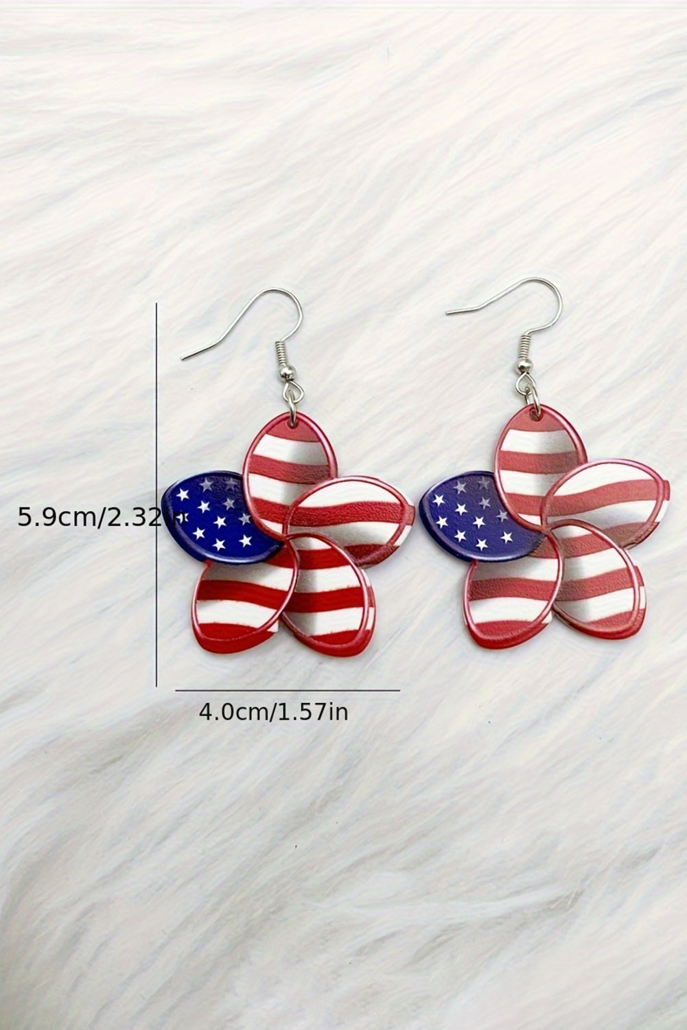 Boucles d'oreilles à crochet en forme de fleur imprimées du drapeau américain rouge ardent