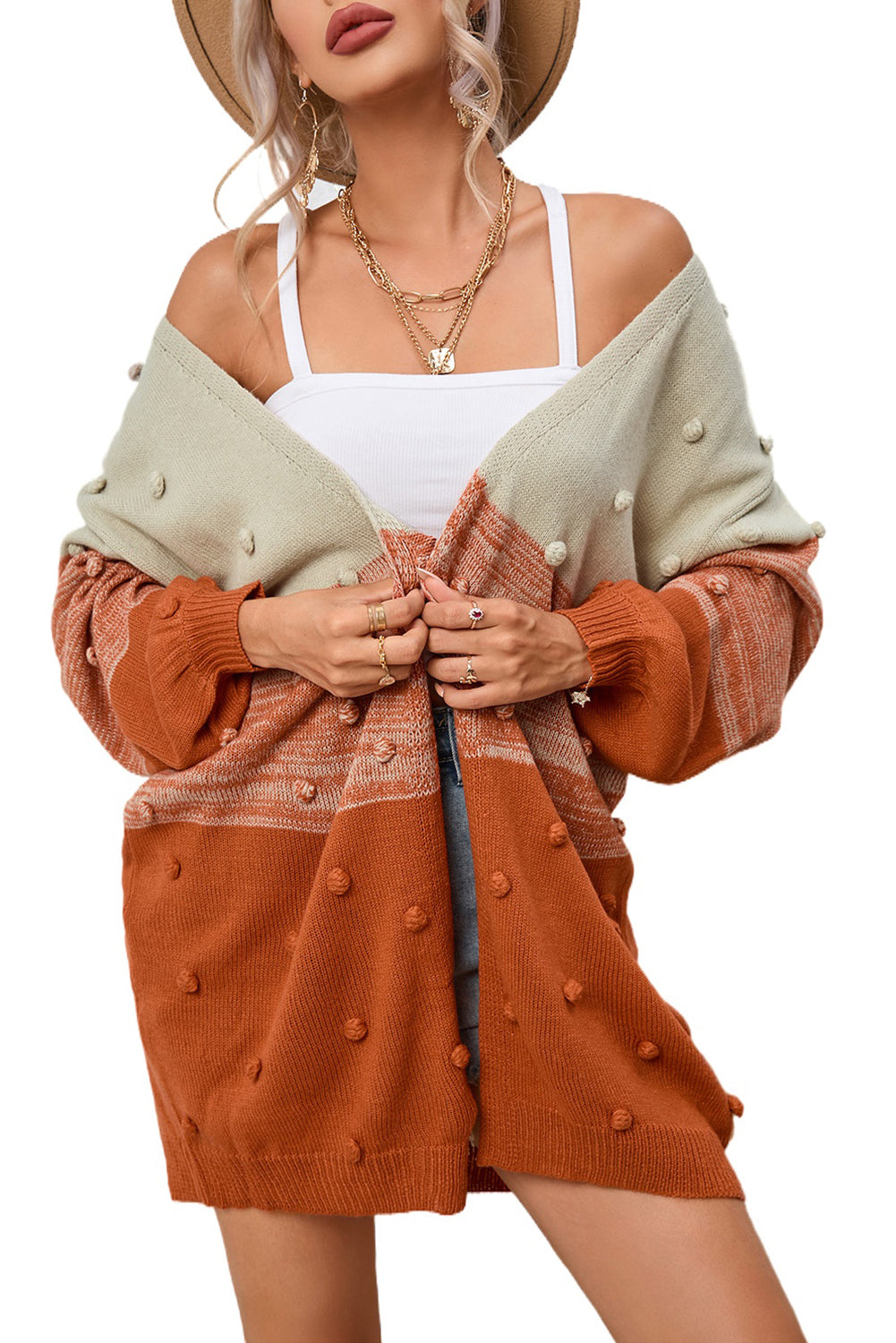 Cardigan ouvert à pompons marron et blocs de couleurs 