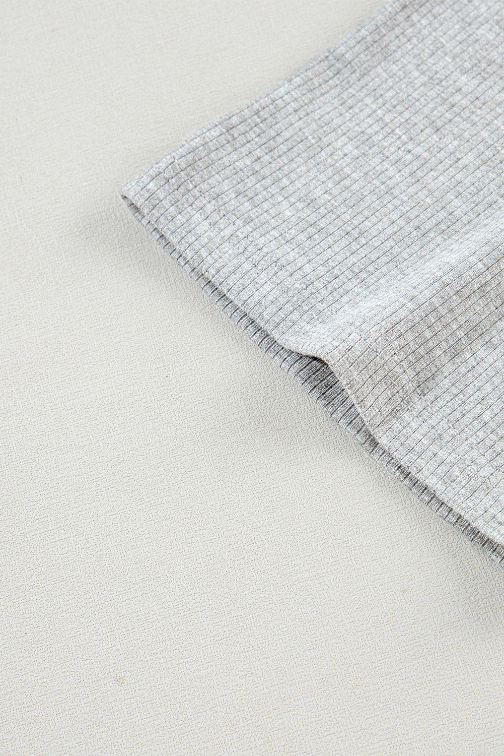 Ensemble tunique ample gris clair uni et short slim