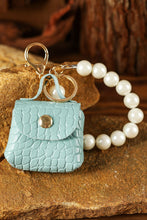 Llavero mini bolso con cuentas de perlas azul niebla 