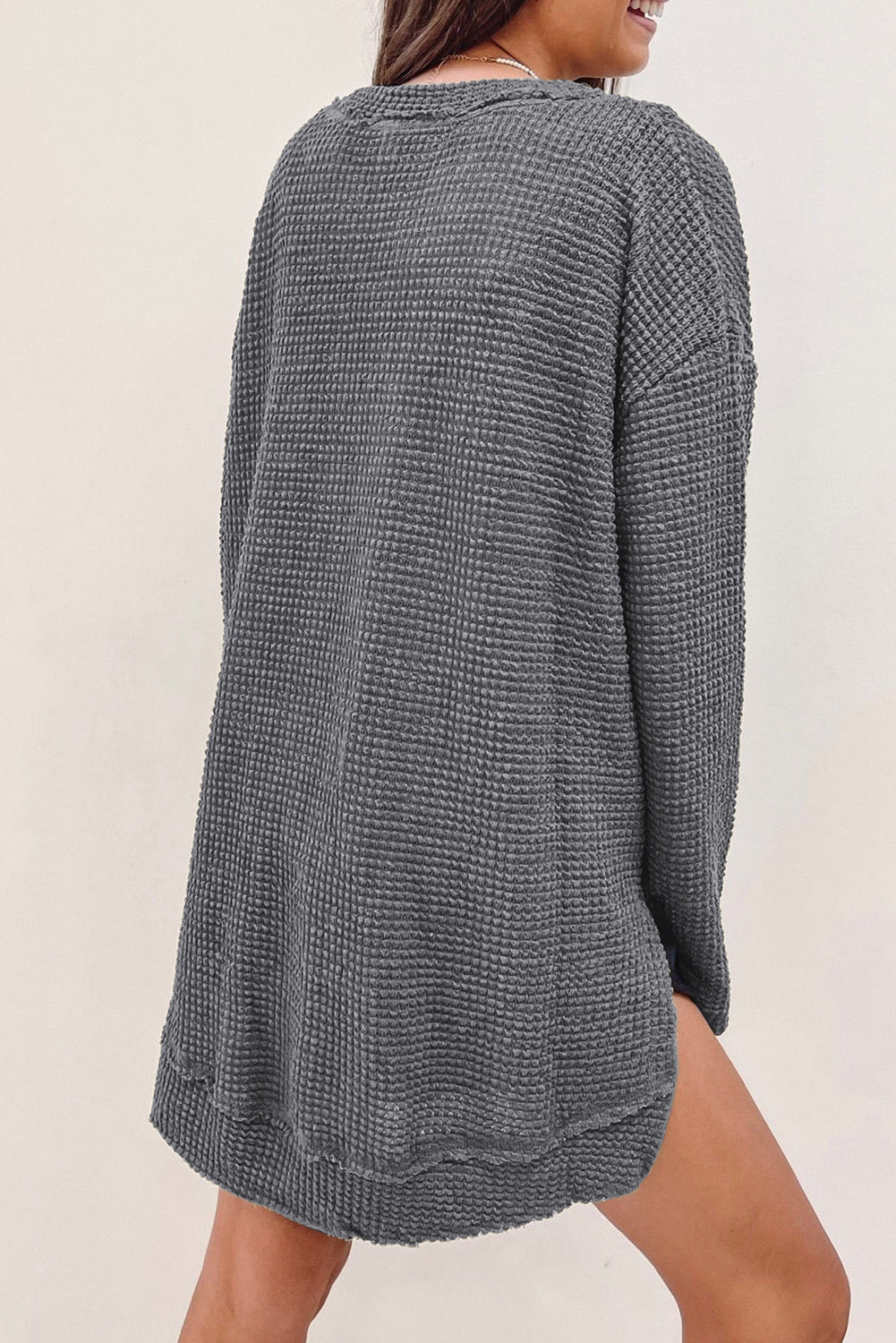 Haut oversize en tricot gaufré gris à fentes hautes