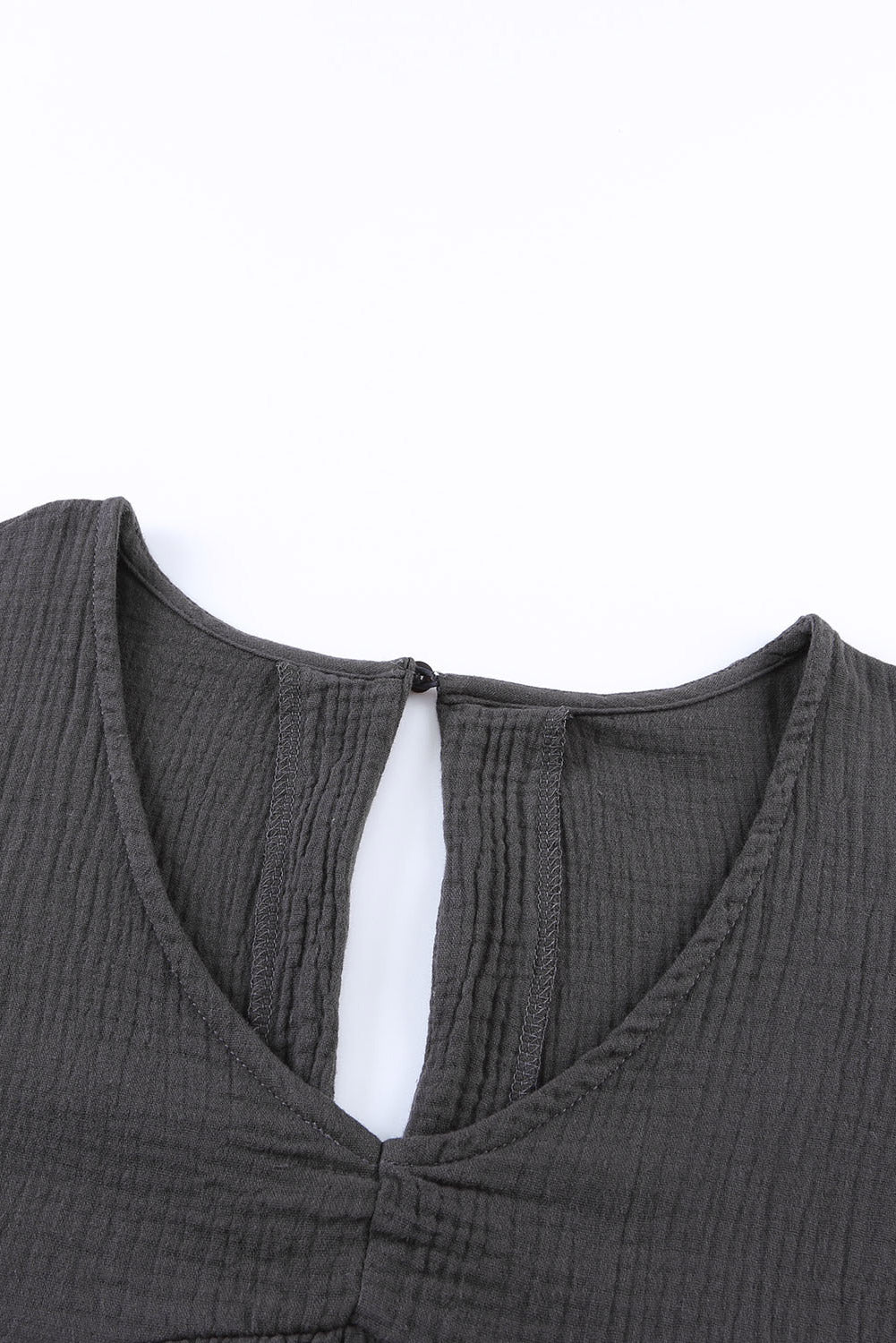 Minivestido babydoll enrollable de manga corta con cuello en V