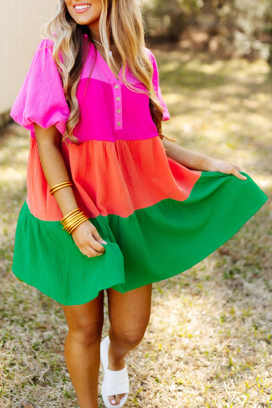 Vestido con mangas abullonadas escalonadas y bloques de color multicolor