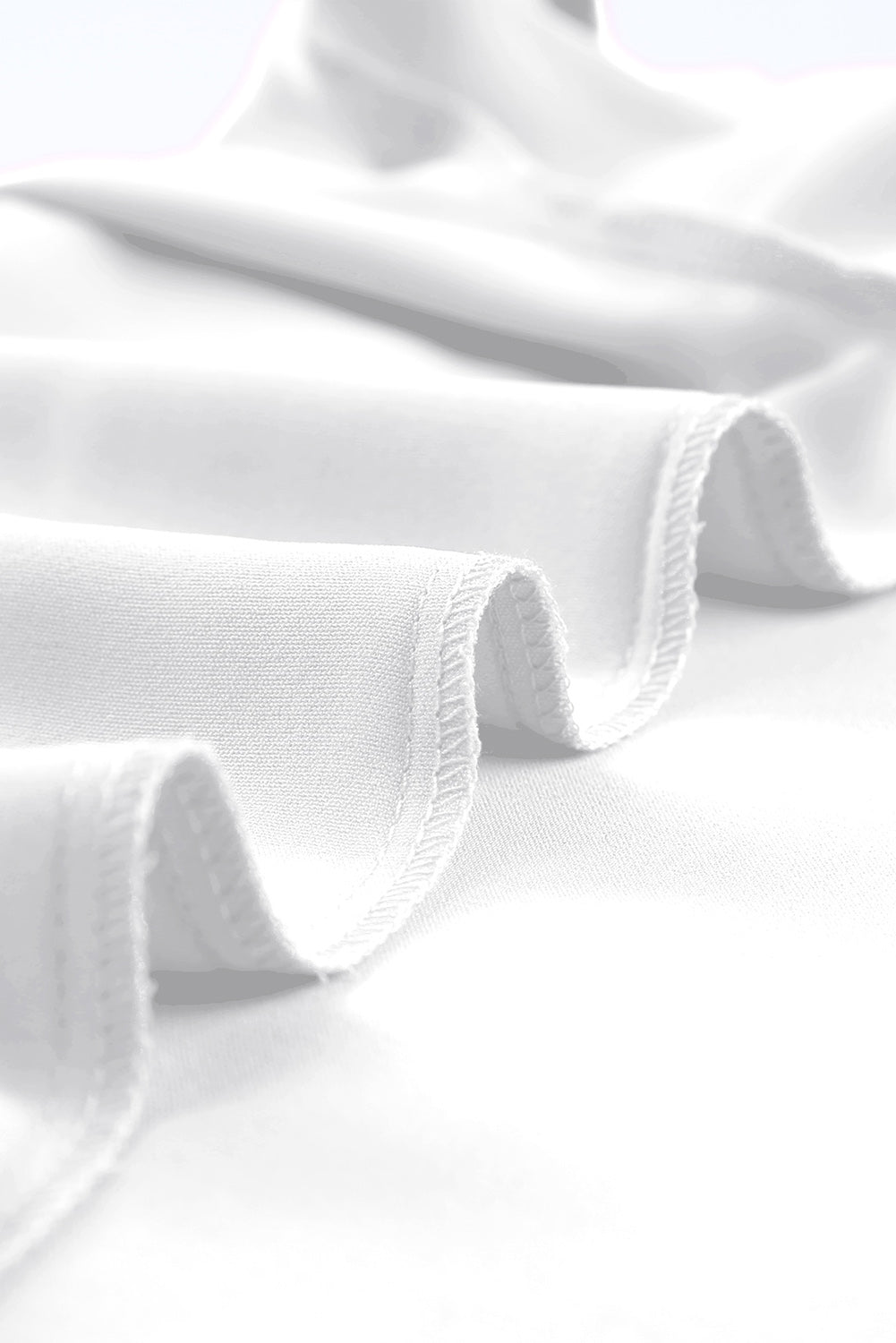 Chemisier à manches courtes et col en V avec bordure en dentelle