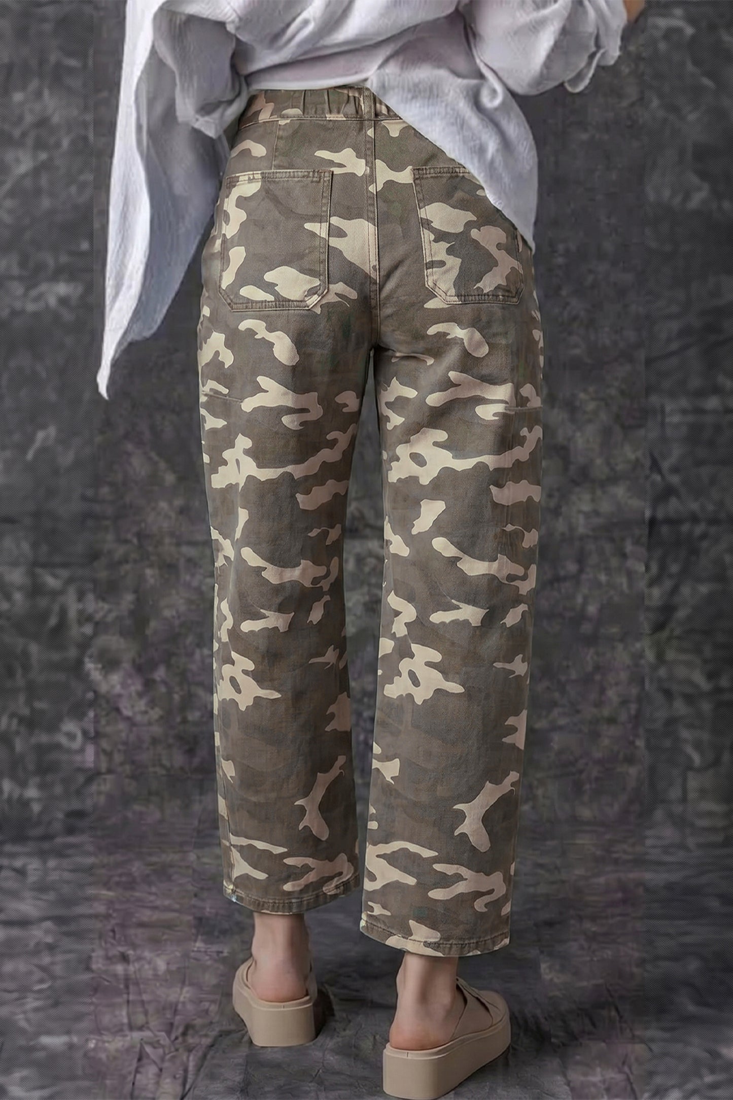Green Leopard Printed Drawstring Elastic Waistband Pocketed Barrel Jeans