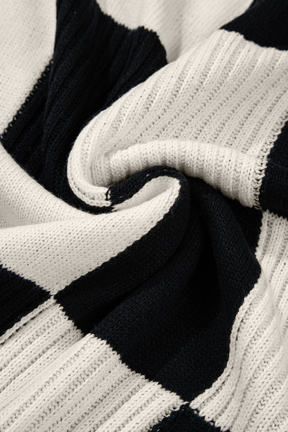 Pull ras du cou à manches courtes et à carreaux noirs