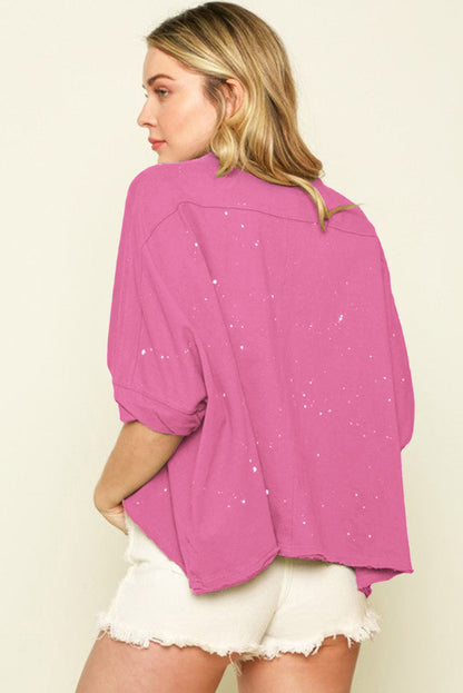 Haut à manches courtes et ourlet asymétrique délavé et vieilli