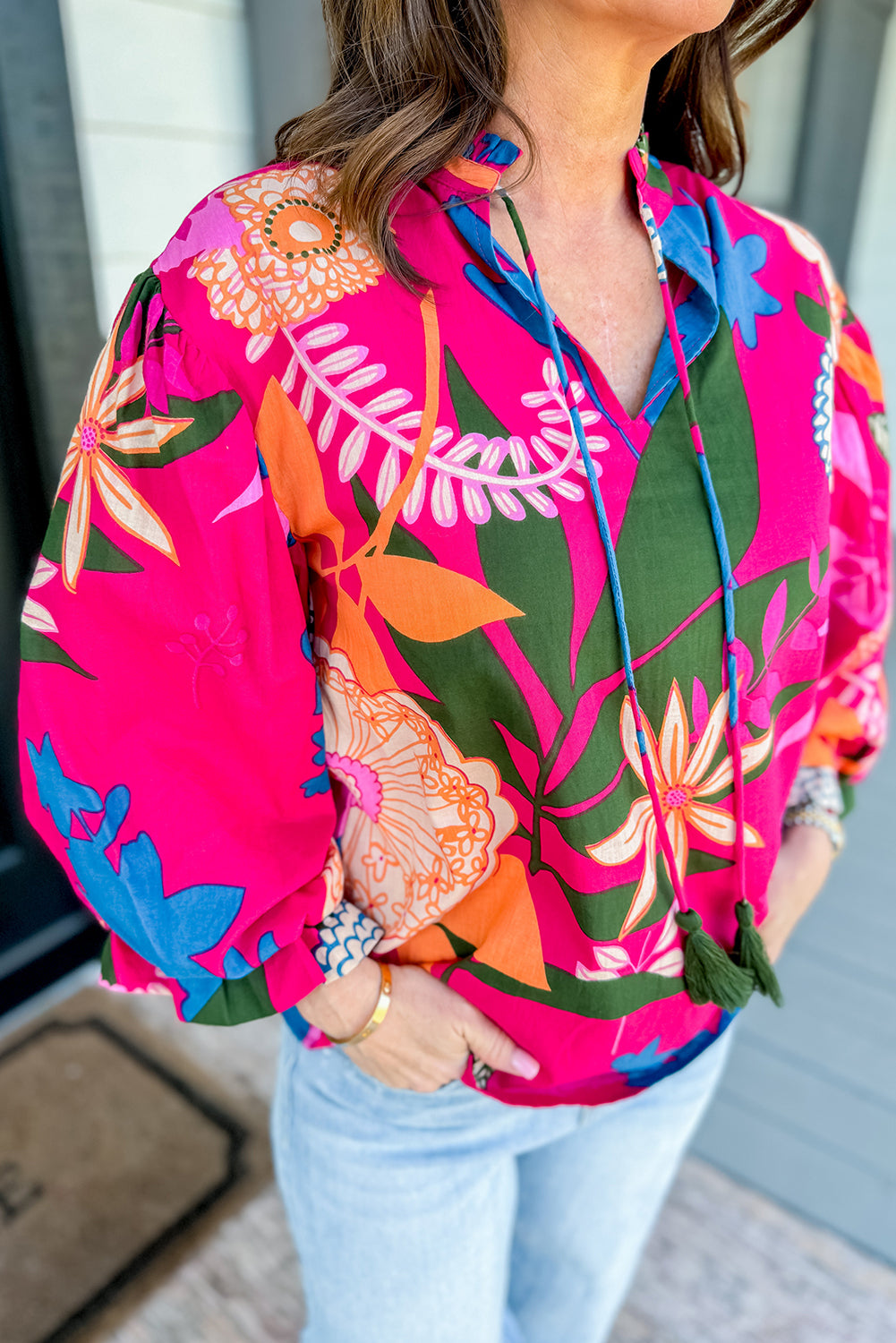 Chemisier à volants et manches bouffantes à imprimé fleurs de roses