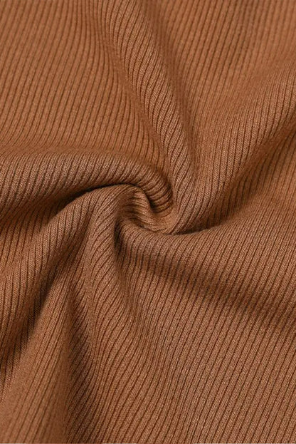 Débardeur en maille côtelée à bretelles en chaîne dorée 