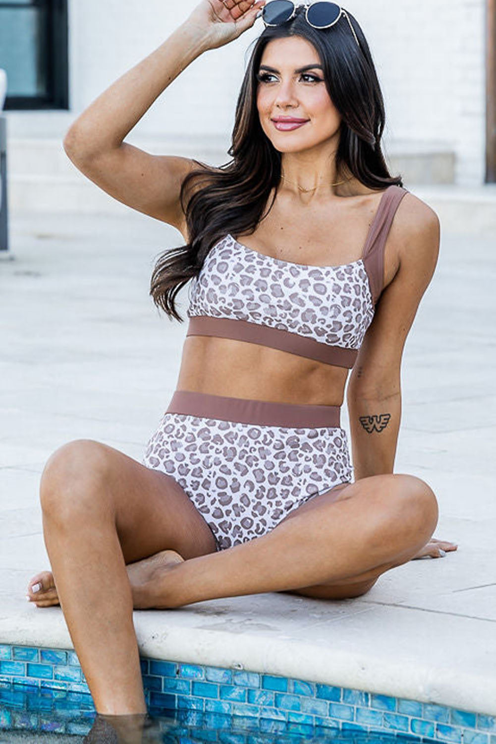 Ensemble de bikini à bordure contrastante