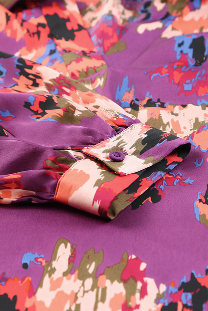 Blusa con mangas abullonadas y cuello en V con estampado de grafiti 