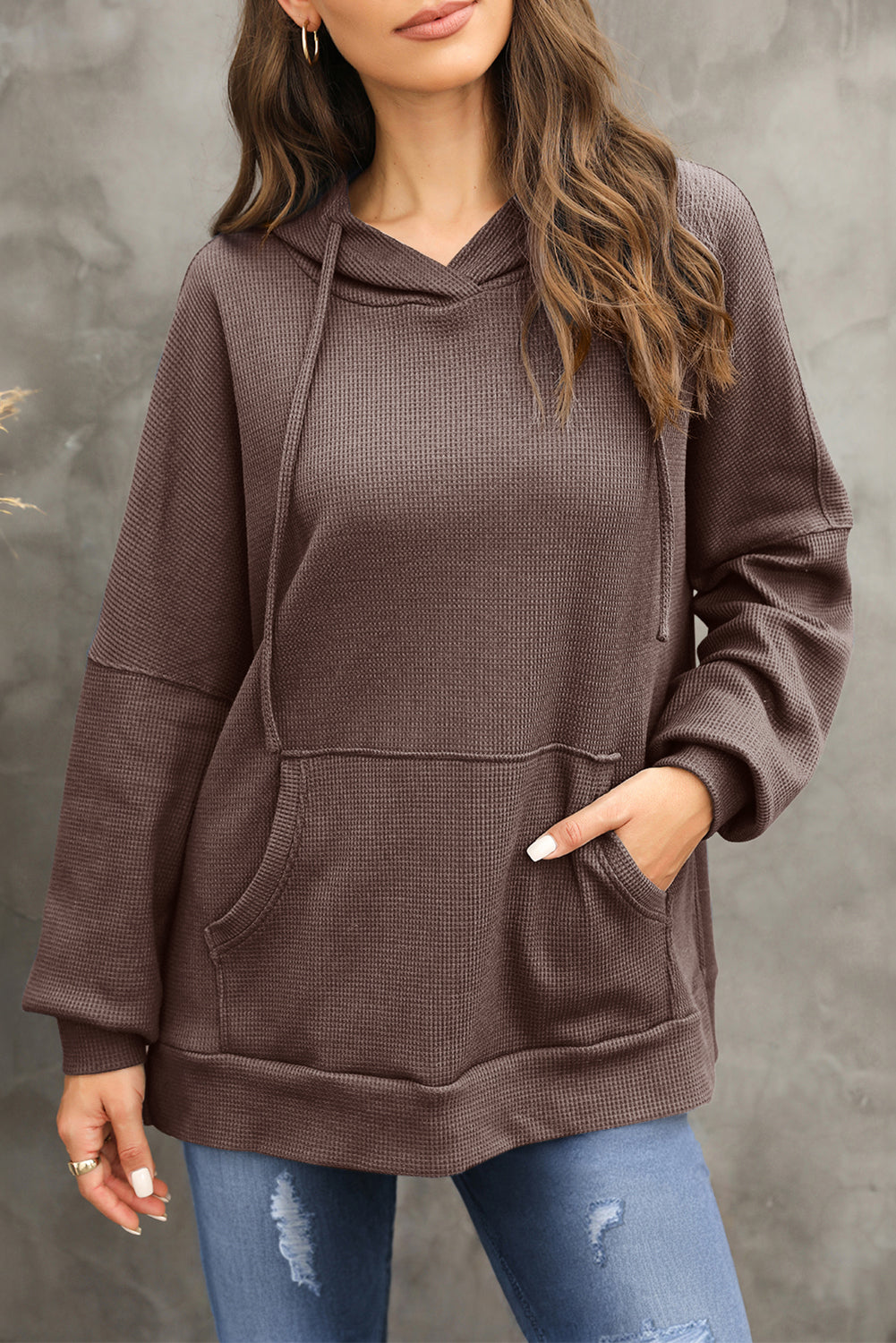 Sweat à capuche surdimensionné en tricot gaufré avec doublure polaire café