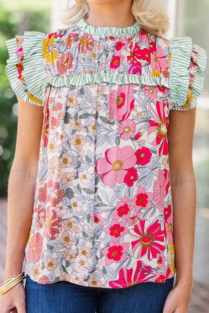 Chemisier à manches courtes à imprimé floral rose et bordure à volants contrastés