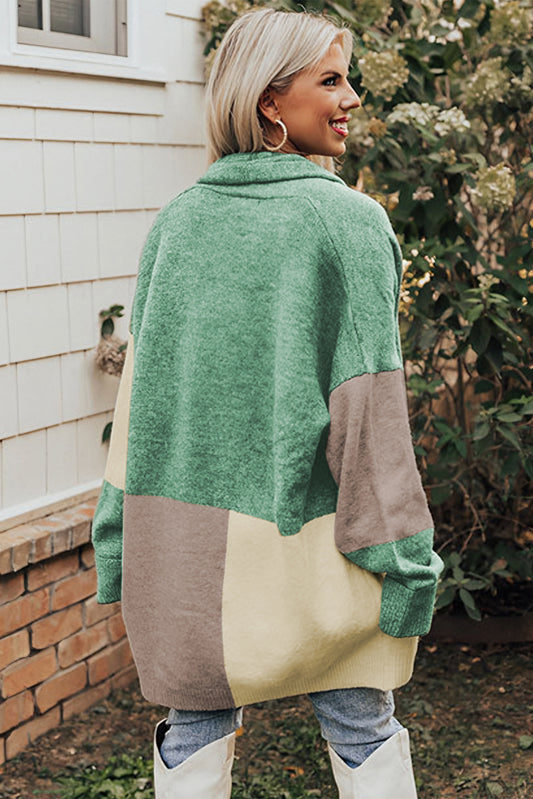 Cardigan épais drapé vert colorblock ouvert sur le devant 
