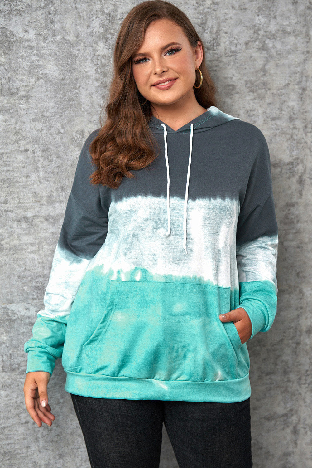 Sudadera con capucha de talla grande con bloques de color degradado azul
