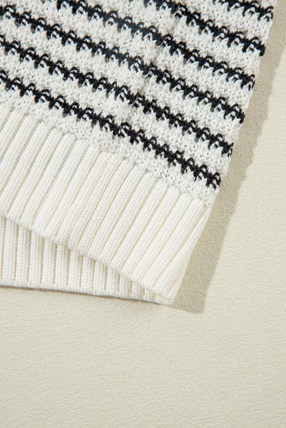 Gilet en tricot ample à rayures noires et bordures côtelées