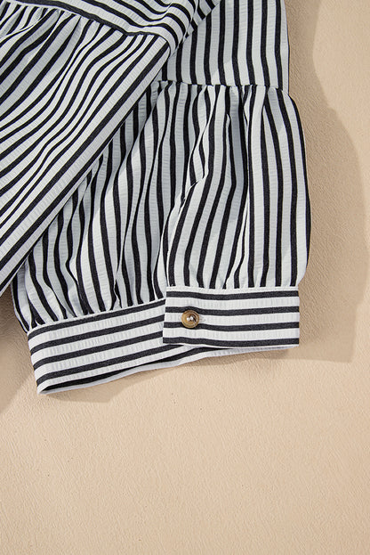 Mini-robe noire à rayures, manches courtes, col en V boutonné et poches, grande taille