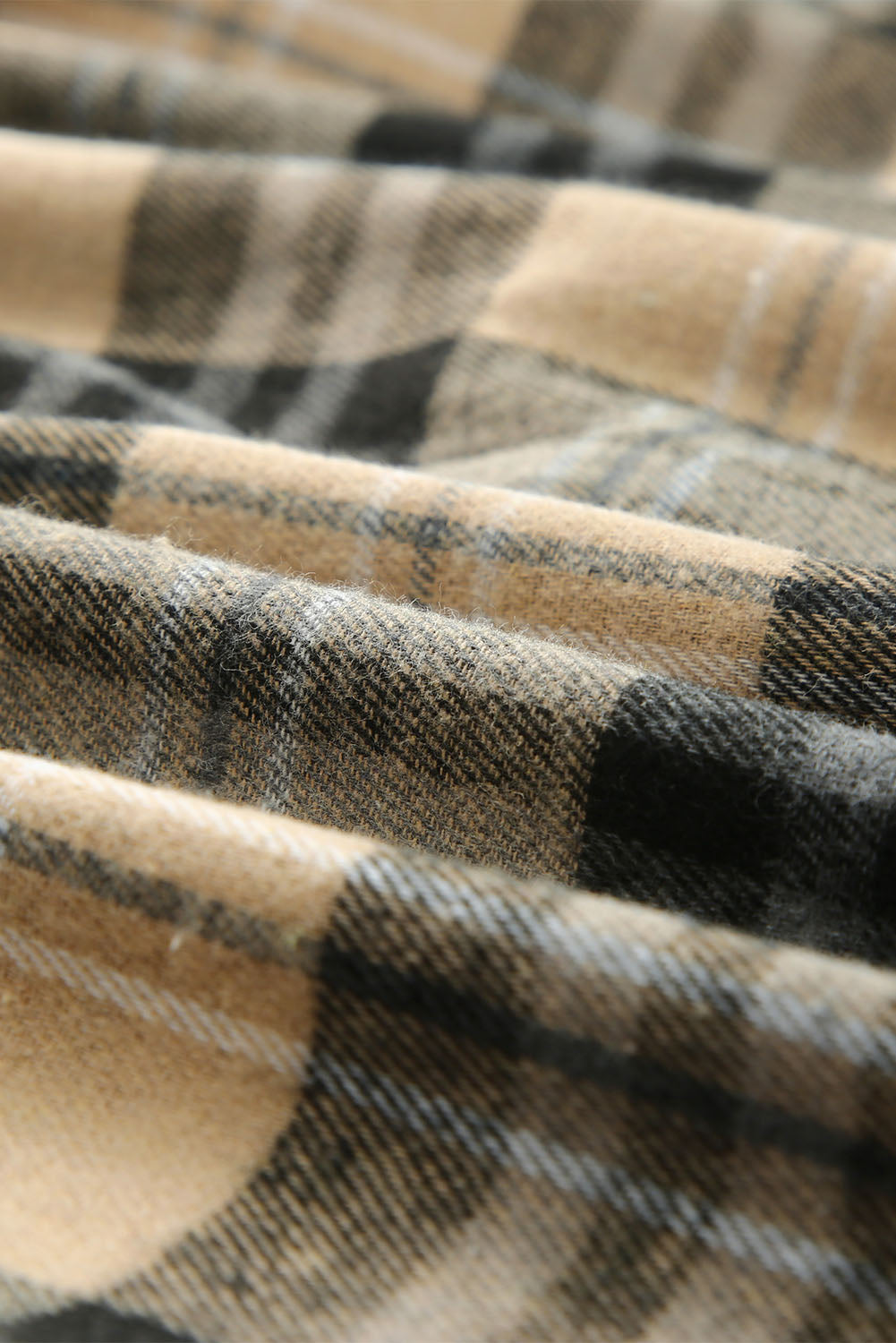 Camisa de manga larga con botones y bolsillo a cuadros