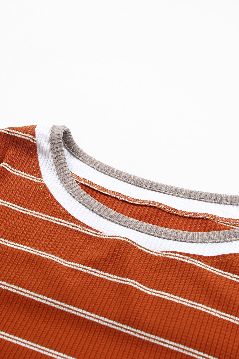 Pull rayé en tricot côtelé à poignets color block