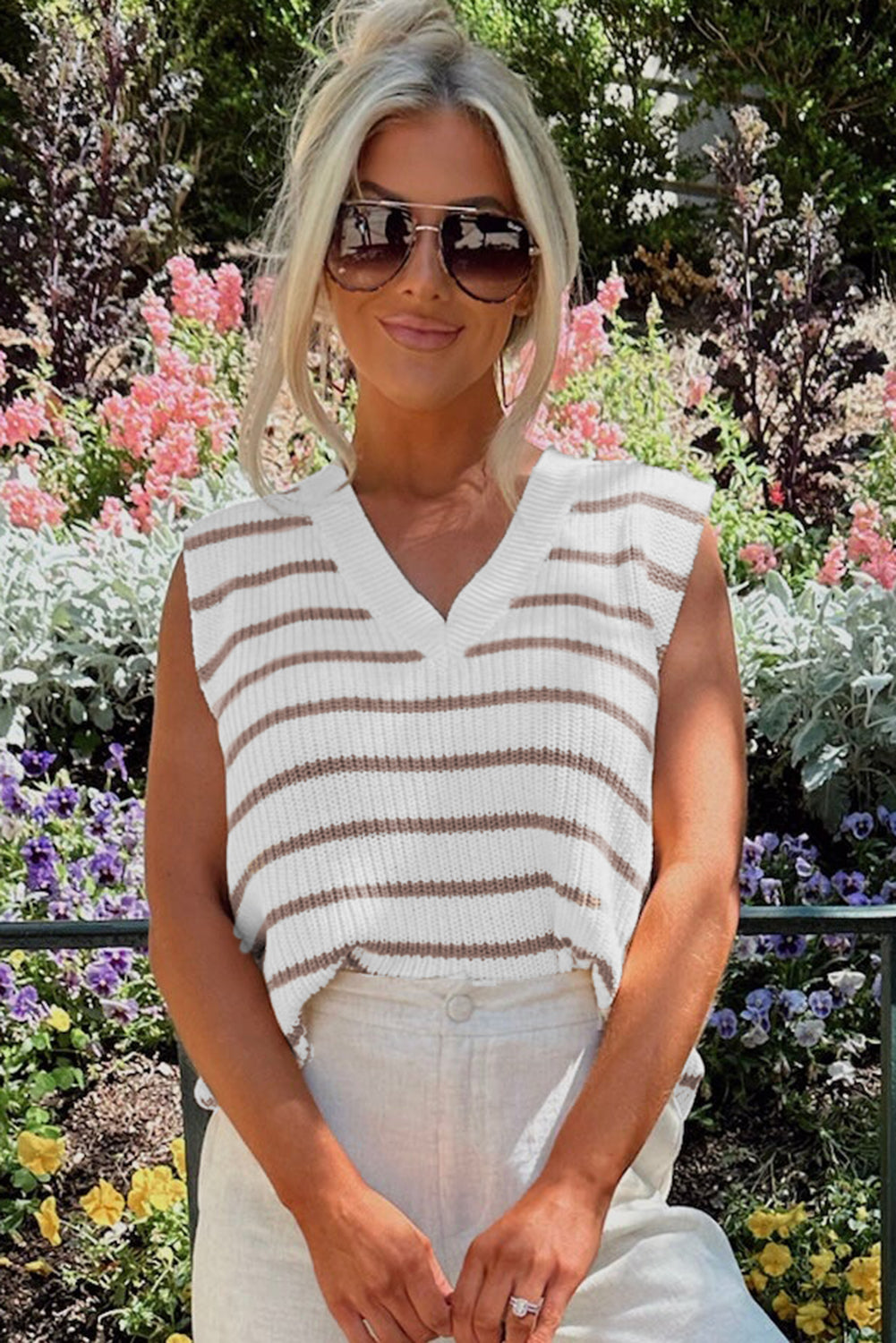 Gilet ample en tricot à rayures kaki et col en V