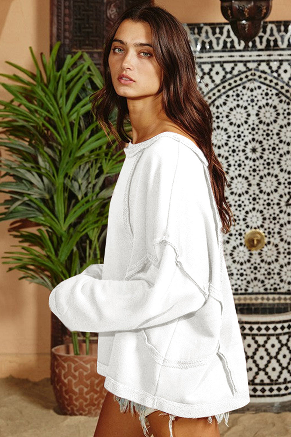 Sweat-shirt oversize à coutures apparentes, épaules tombantes et ourlet brut