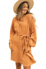 Vestido camisero arrugado con mangas abullonadas color camel 