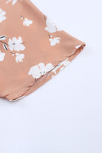 Vestido babydoll floral con cuello en V color caqui y bolsillos 