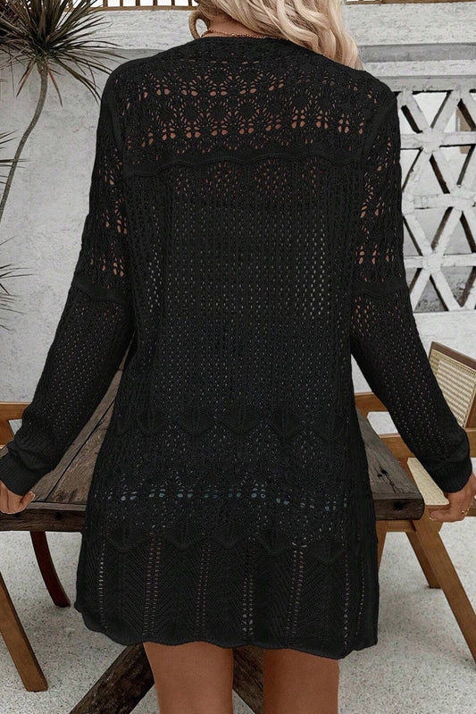 Cardigan noir ouvert sur le devant en crochet