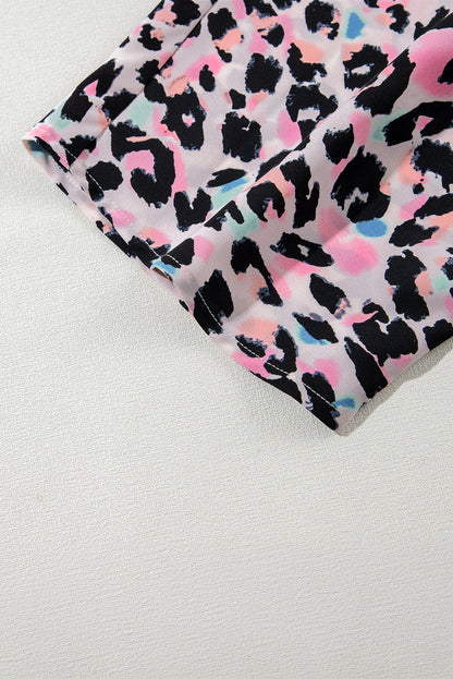 Chemisier oversize rose à imprimé léopard multicolore et col en V